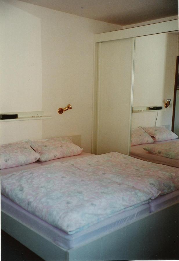 Mahlke Apartment *
